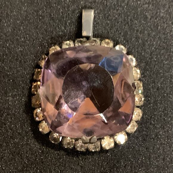 Kenneth Lane Pendant Purple Large Stone w/ Rhinestones Vintage 1960-1970's - Picture 2 of 7